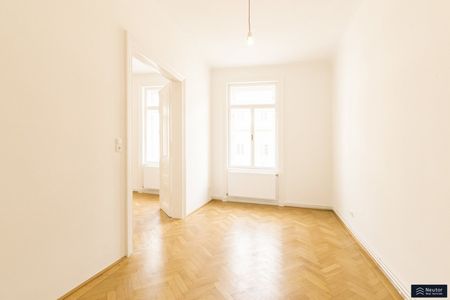 LICHTDURCHFLUTETE STILRARITÄT | 4 ZIMMER ALTBAU | NÄHE STEPHANSPLATZ - Photo 3