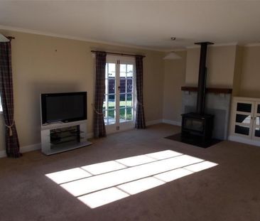 Character Family Home in the Heart of Town - Photo 1