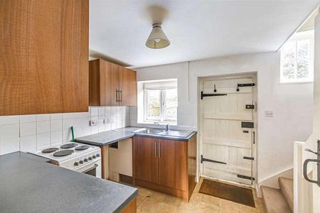 High Street, Limpsfield, RH8 - Photo 2