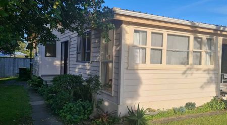 Gardeners Delight in Athenree - Photo 5