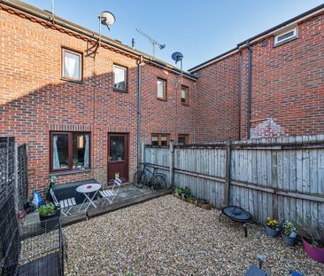 2 bedroom terraced house to rent - Photo 3