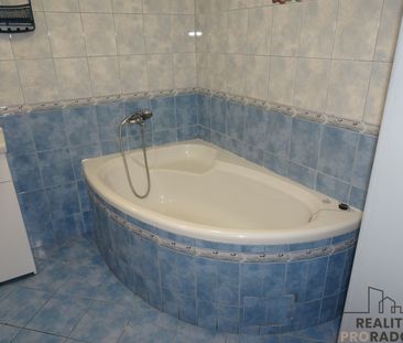 Pronájem bytu 3+kk 100 m², Bělušice - Fotografie 6