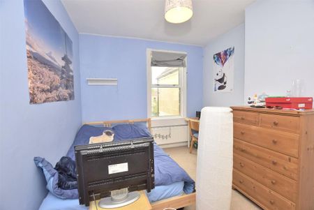 5 bedroom terraced house to rent - Photo 5