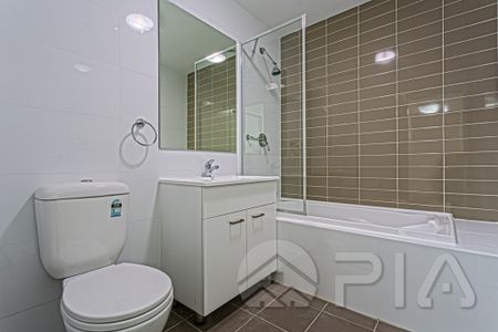 Spacious 2 bedrooms apartment at convenient location in Parramatta - Photo 5