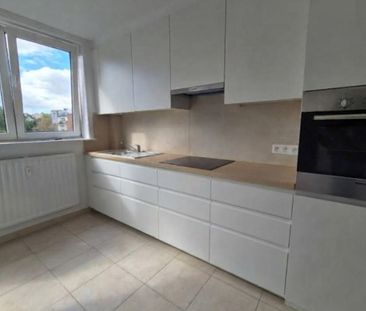 IXELLES - PLACE BRUGMANN - Foto 2