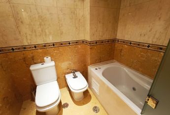 Apartamento T3 com Terraço Privativo para Arrendamento em Nova Queijas