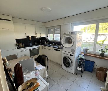 Helle 4½-Zimmer-Wohnung mit Balkon und Garagenbox in Hünenberg – ab 01 - Foto 3