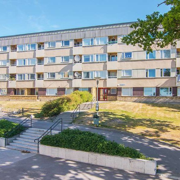Ådalsvägen 4 C - Foto 1