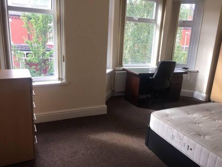 4 bedroom house share to rent - Photo 3