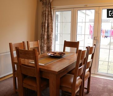 Room in 4-bedroom apartment in North Central Area, Dublin - Photo 1