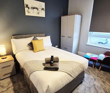 5 bedroom terraced house to rent - Photo 4