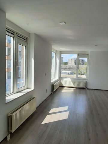Appartement te huur: Botterweg 91 1113 HS Diemen - Foto 2
