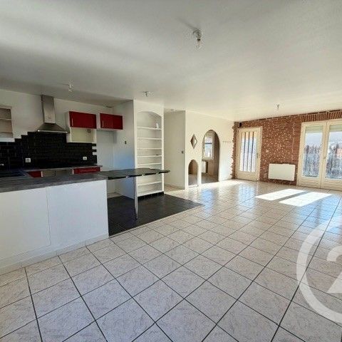 Location Maison 6 pièces 114m² BRESSOLS 82710 - Photo 1