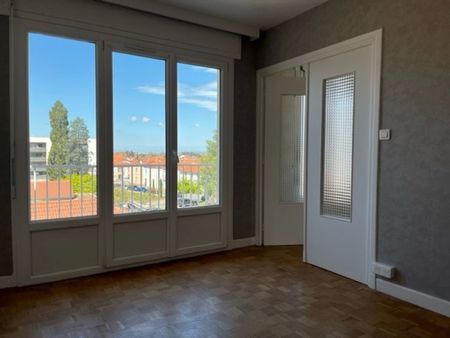 APPARTEMENT T3 A LOUER LE COTEAU - PARC BECOT - Photo 4