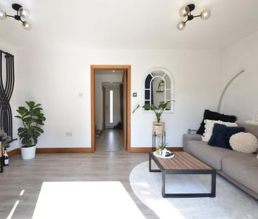 2 bedroom detached house to rent - Photo 3