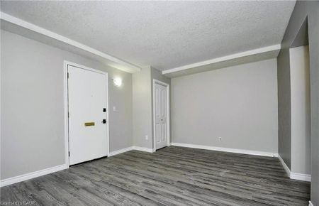 For Lease - 233 Westminster Drive Unit# 14, Cambridge, Ontario - Photo 4