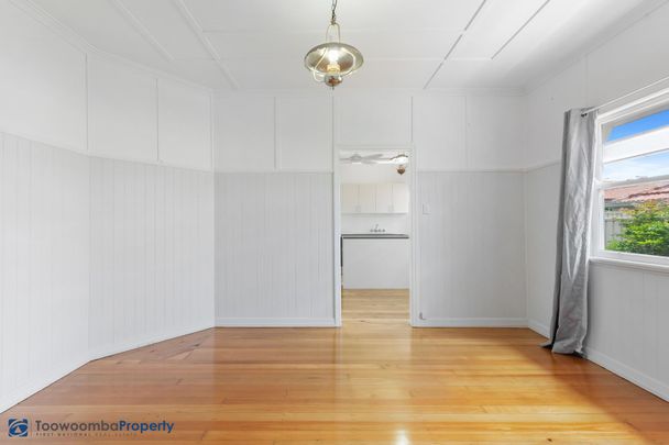 271 West Street, 4350, Harristown Qld - Photo 1