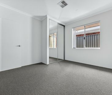 Coastal Living at Its Best � 4x2 in the Heart of Madora Bay - Photo 4