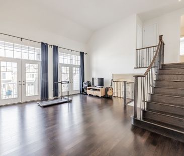 For Lease - 3158 Carding Mill Trail Unit# Upper, Oakville, Ontario - Photo 2