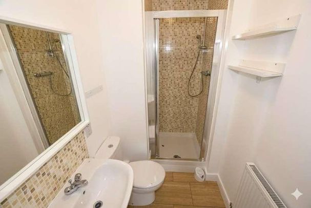 Wave Court, Maxwell Road, Romford, RM7 - Photo 1