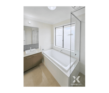 14 Dewpond Drive, Truganina, Vic 3029 - Photo 2