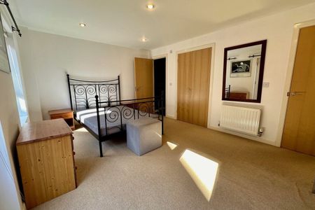 Steam Mill Street - Photo 2