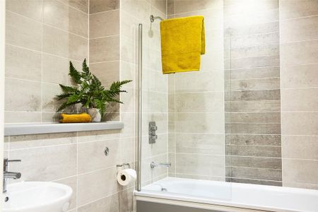 1 bedroom flat to rent - Photo 5