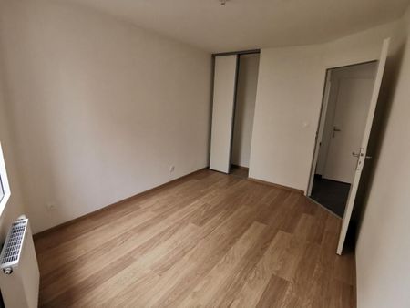 Location Appartement Clermont-Ferrand - Photo 2