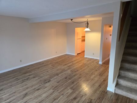 For Lease - 3 Bentbrook Crescent Unit# 84, Barrhaven, Ontario - Photo 4