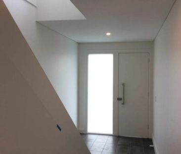 Sun-Filled Gorgeous Family Home in Convenient Location - Photo 6