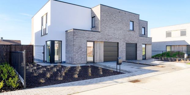 Woning te huur in Koolskamp voor € 1.250 met 3 slaapkamers - Photo 1