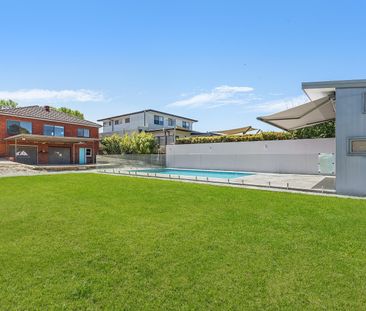 28 Barnstaple Road, Rodd Point NSW 2046 - House For Rent | Domain - Photo 5