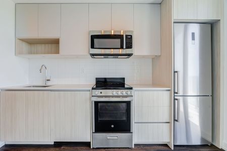 For Lease - 799 The Queensway N/A Unit# 820, Toronto, Ontario - Photo 3
