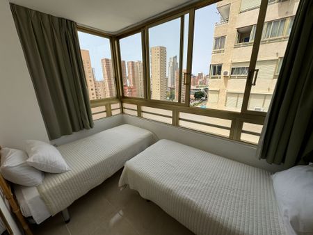 Apartamento en Benidorm, Playa Levante-Rincon, alquiler - Photo 2