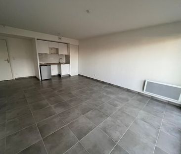 Location Appartement 2 pièces 45m² ST JORY 31790 - Photo 2