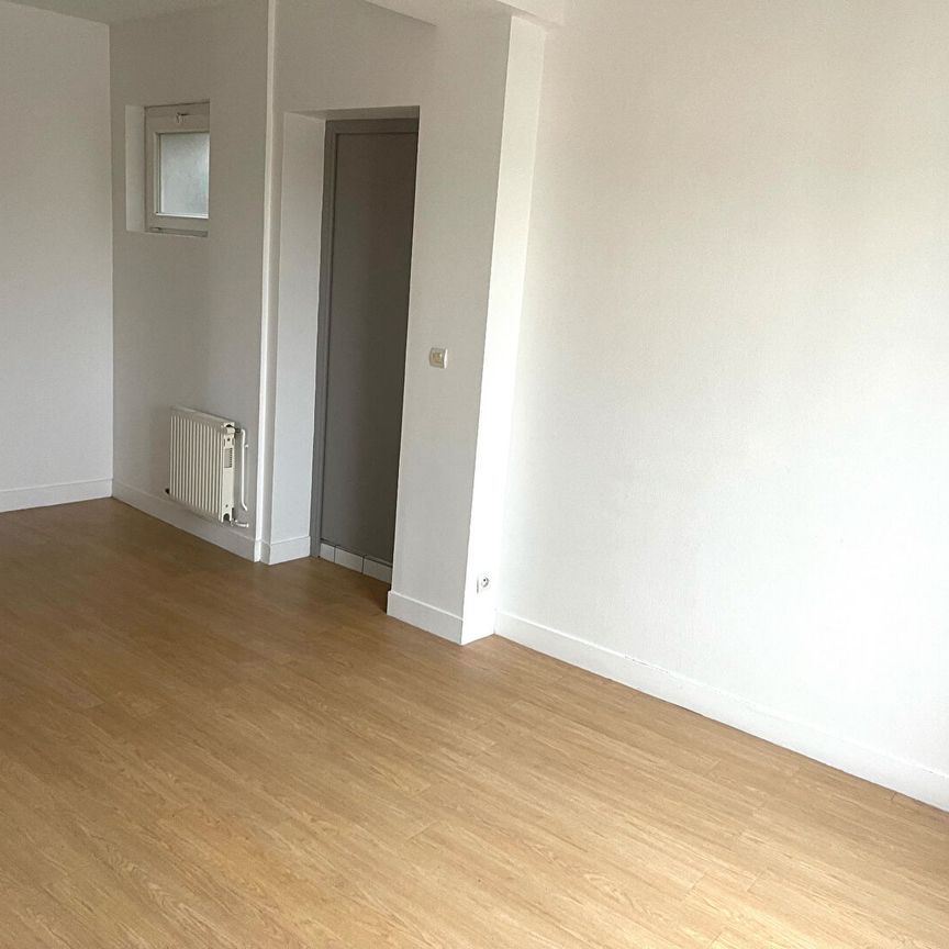 Location Appartement 4 pièces 106m² ROUEN 76000 - Photo 1