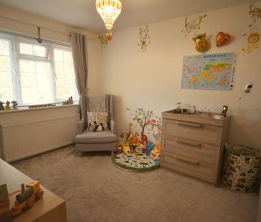 4 bedroom townhouse to rent - Photo 3