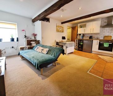2 bedroom terraced house to rent - Photo 1