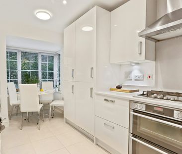 Semi-detached house to rent on - Photo 5