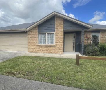 Great location! - Photo 5