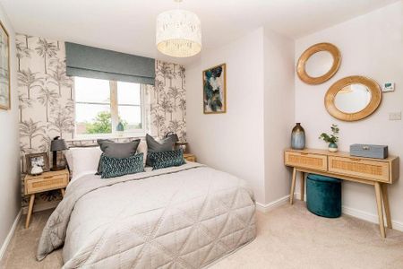 2 bedroom semi-detached house to rent - Photo 2