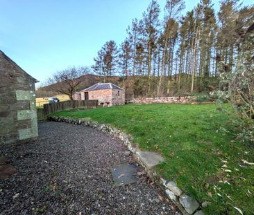 2 bedroom semi-detached house to rent - Photo 3