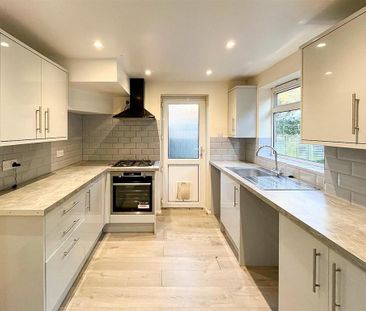 3 bedroom house to rent - Photo 3