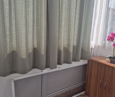 Apartament 2 camere - Astra – Str. Cocorului - Fotografie 1