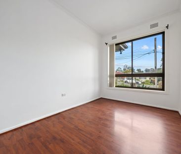 Spacious 3 Bedder Family Home in a Prime Location - Photo 2