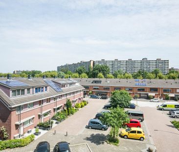 Capelle aan den IJssel – Lehárstraat 146 - Photo 1