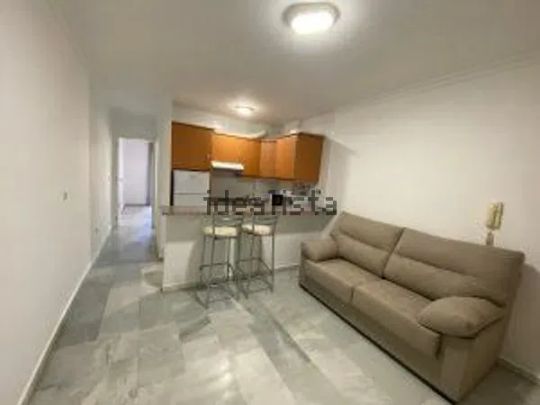 Alquiler de piso en Calle Santa Ines - Photo 1