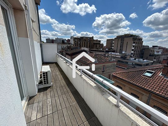 A louer: MATABIAU - Appartement duplex T2 bis 77 m2 avec terrasse. - Photo 1