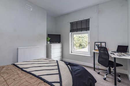 3 bedroom terraced house to rent - Photo 5