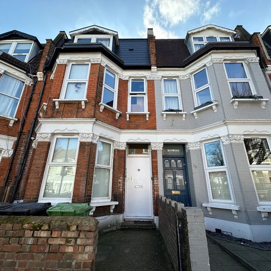 Studio Flat, Hampden Road, N8 - Photo 1
